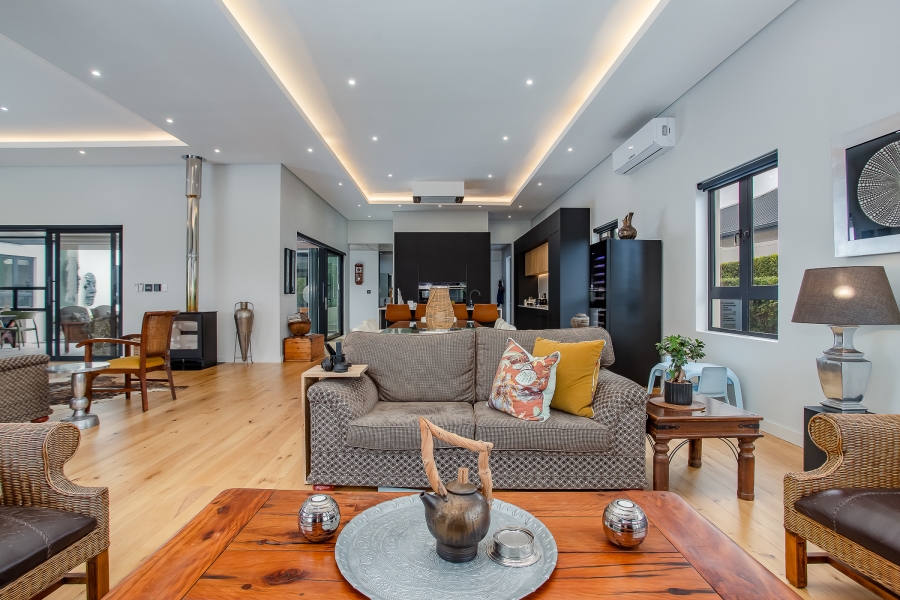 4 Bedroom Property for Sale in Val De Vie Estate Western Cape